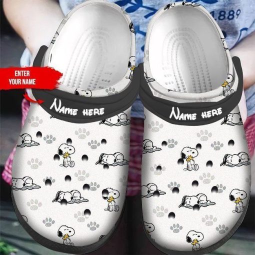 Deschea  Custom Name Snoopy Icon White Clogs Shoes