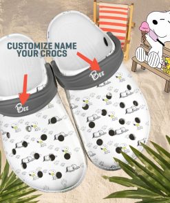 Deschea  Custom Name Snoopy Icon White Clogs Shoes