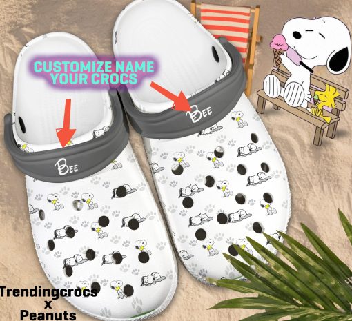 Deschea  Custom Name Snoopy Icon White Clogs Shoes