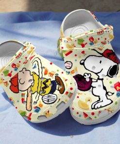 Deschea  Snoopy Crocs Classic Clogs Shoes