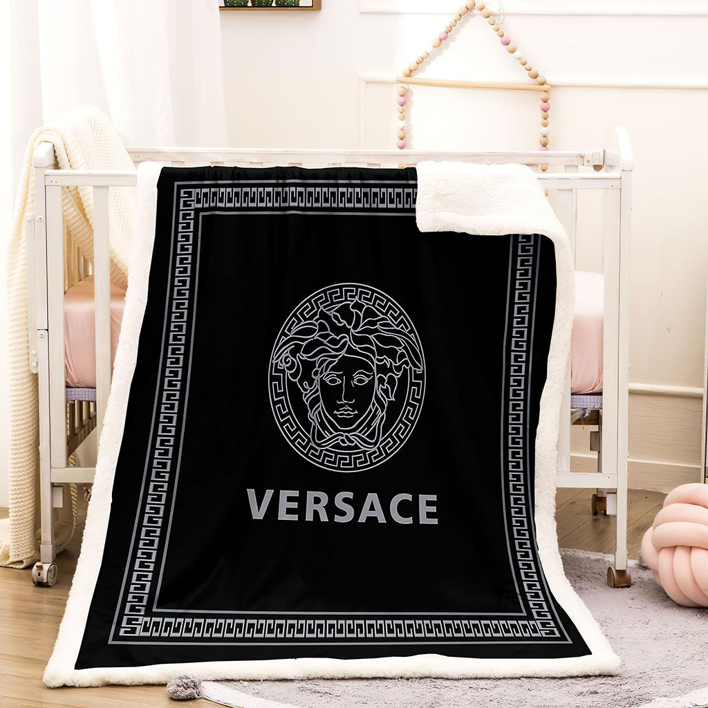 Black and gray Versace blanket Black and gray Versace blanket
