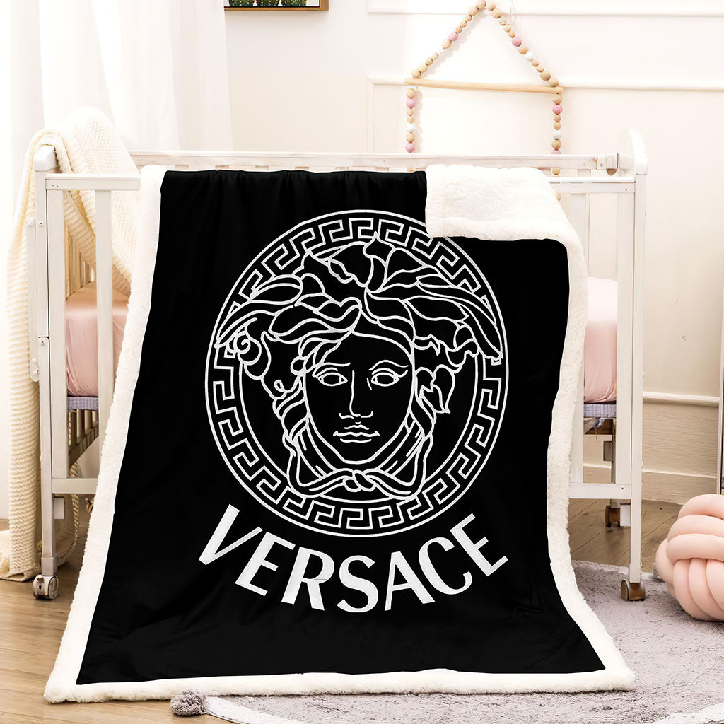 Black and white Versace blanket Black and white Versace blanket