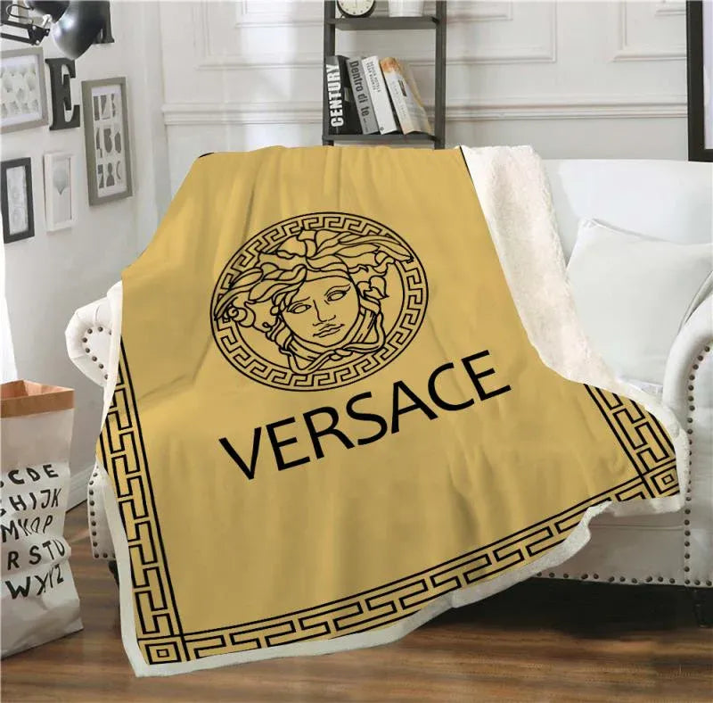 Black logo Versace blanket Black logo Versace blanket