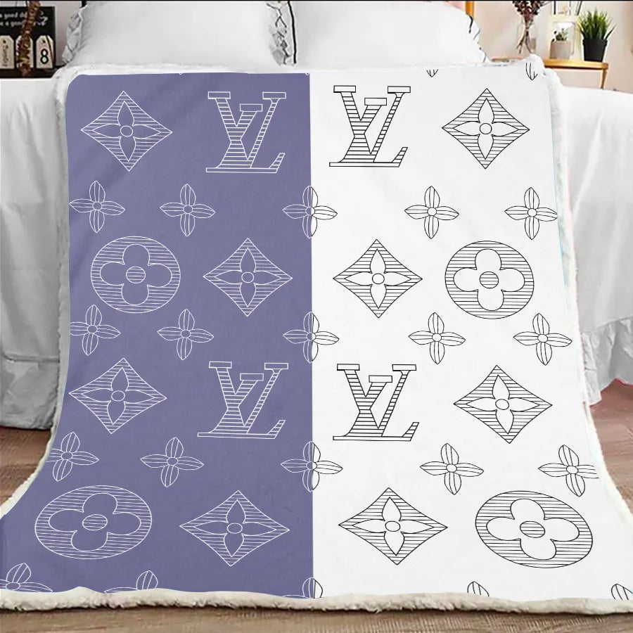 Blue & White Louis Vuitton blanket Blue & White Louis Vuitton blanket