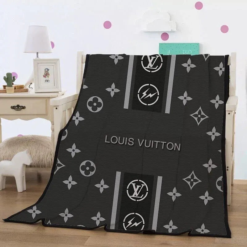 Dark Fashion Louis Vuitton blanket Dark Fashion Louis Vuitton blanket