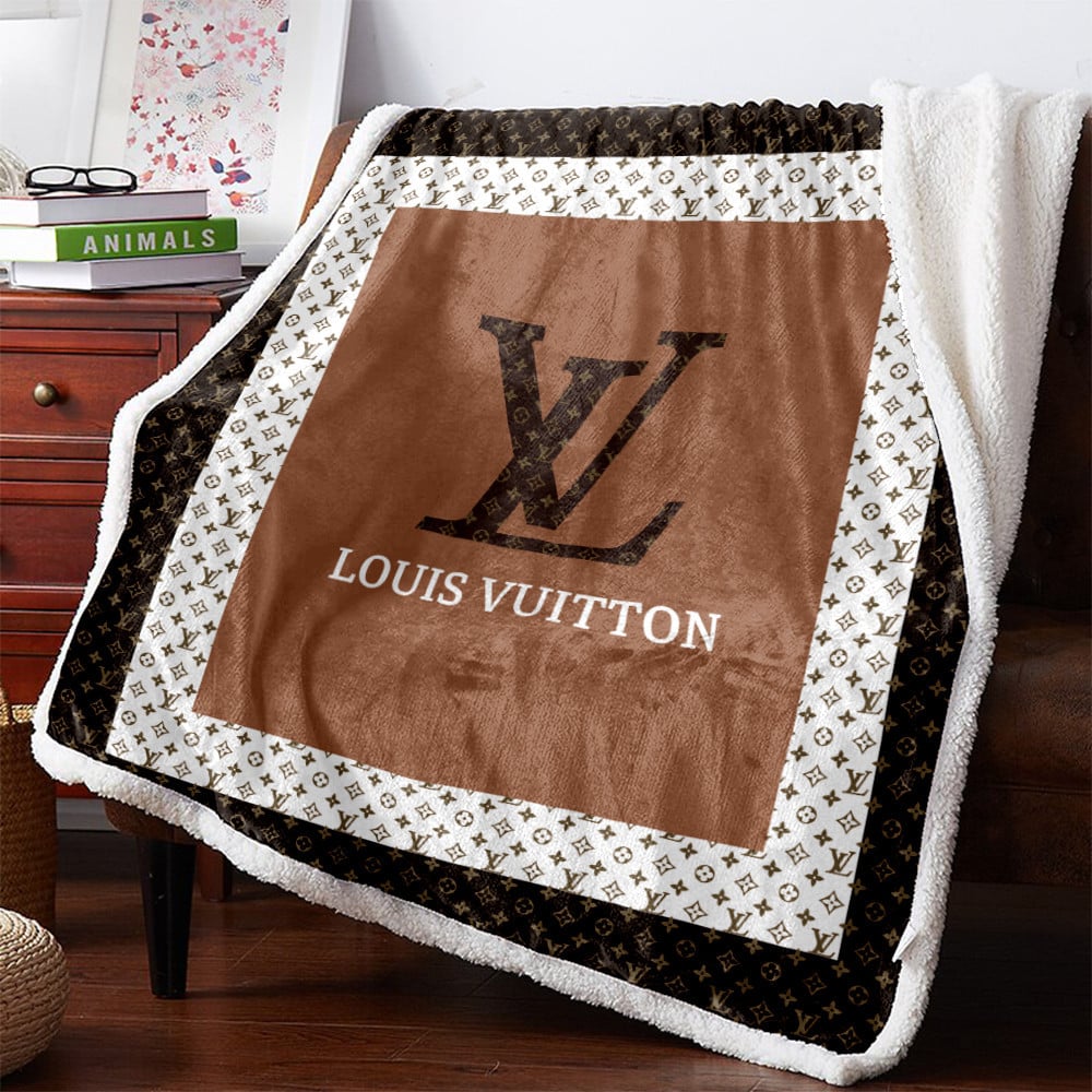 Light brown Louis Vuitton blanket Light brown Louis Vuitton blanket
