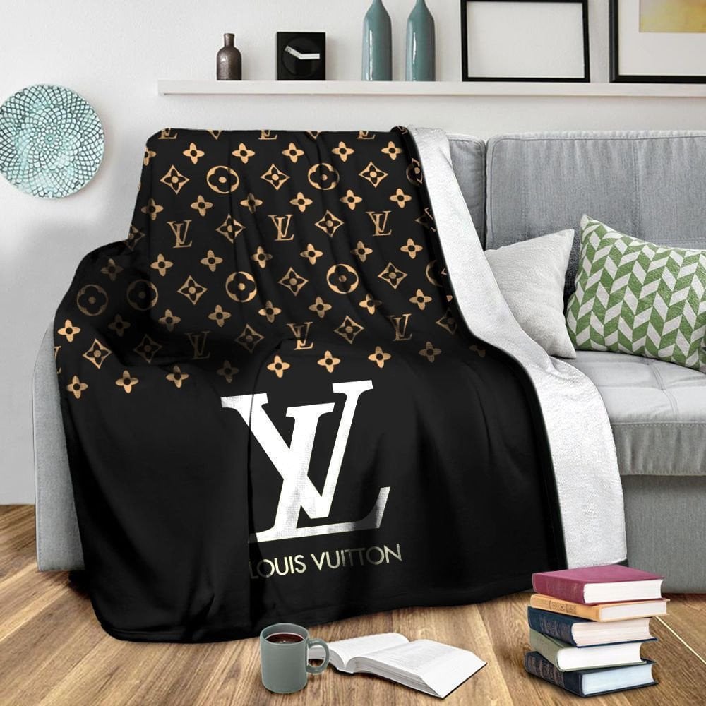 Luxury black fashion Louis Vuitton blanket Luxury black fashion Louis Vuitton blanket