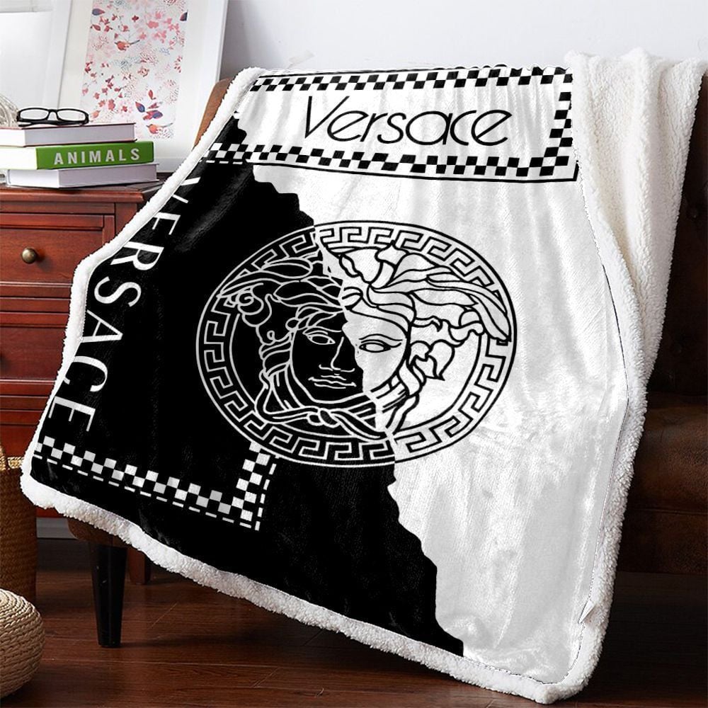 Monochrome Versace blanket Monochrome Versace blanket