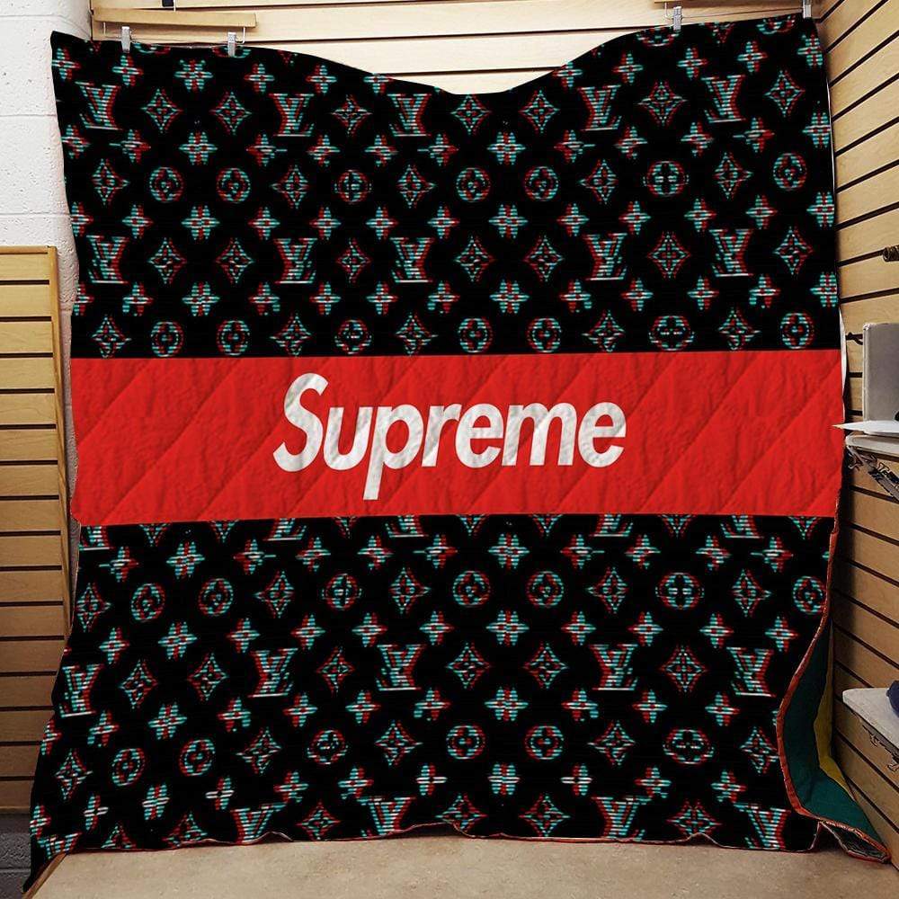 Red Supreme Louis Vuitton blanket Red Supreme Louis Vuitton blanket