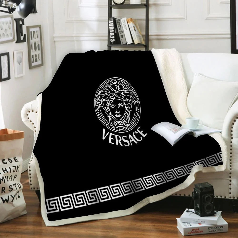 White & Black Versace blanket White & Black Versace blanket