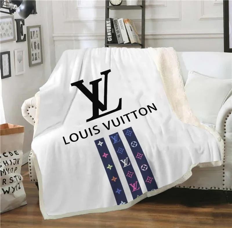 White Fashion Louis Vuitton blanket White Fashion Louis Vuitton blanket
