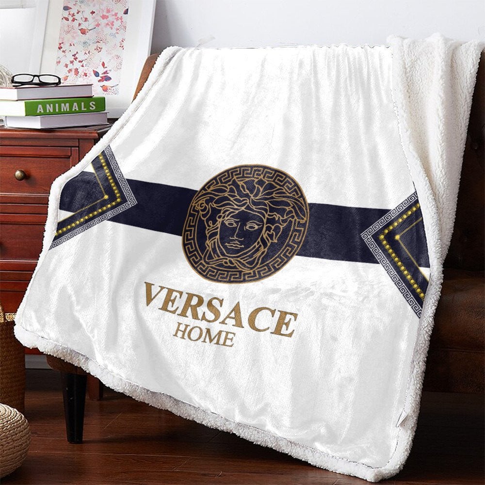 White luxury Versace blanket White luxury Versace blanket