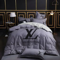 Louis Vuitton Grey Luxury Brand High-End Bedding Set Lv Home Decorations Bedding Sets