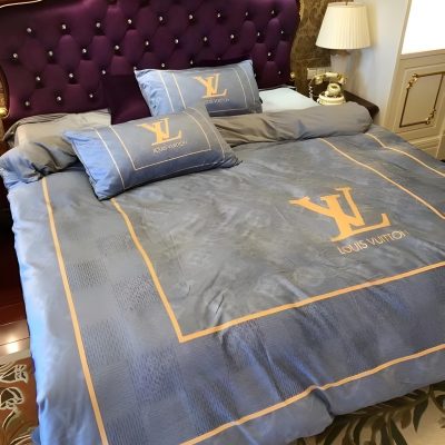Louis Vuitton Bedding Set – TB491
