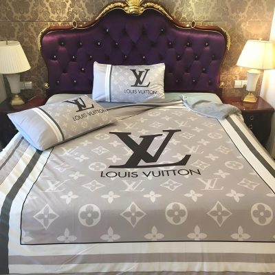 Louis Vuitton Bedding Set – TB509