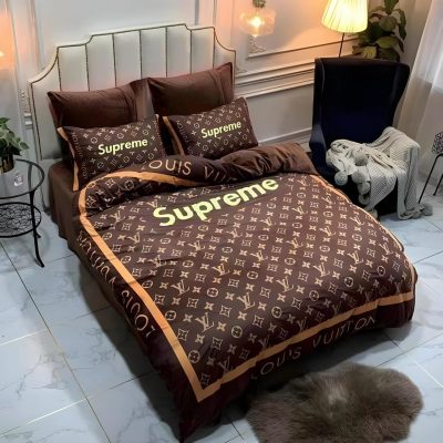 Louis Vuitton Bedding Set – TB555