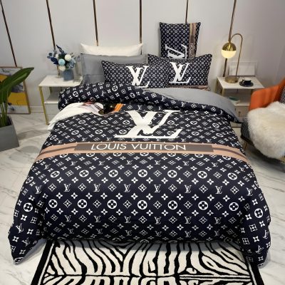 Louis Vuitton Bedding Set – TB562