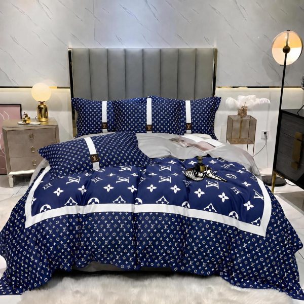 Louis Vuitton Bedding Set – TB591