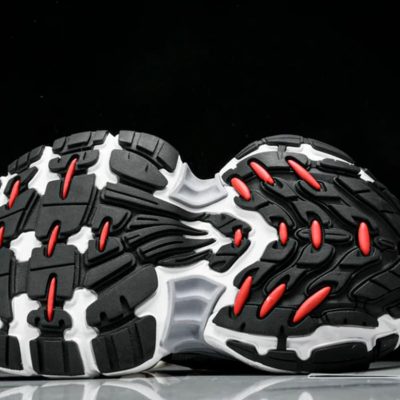 10XL Sneaker White Black Red 2.jpg