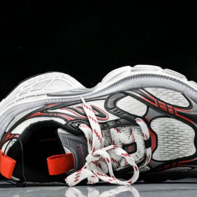 10XL Sneaker White Black Red 3.jpg