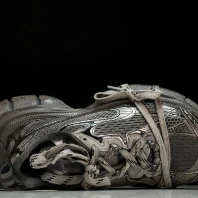 3XL Sneaker Worn out in Grey 3.jpg