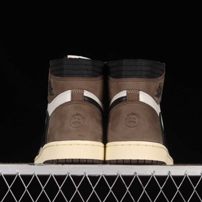 Air Jordan 1 Retro High OG SP Travis Scott Mocha 4.jpg