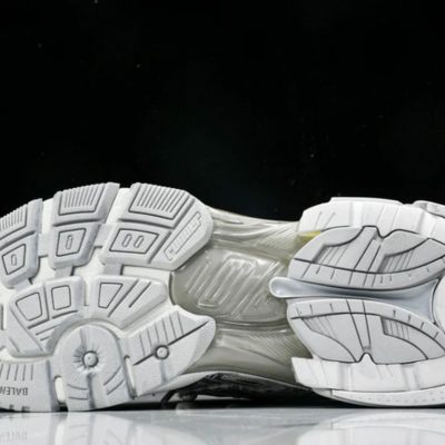 Runner White Grey Silver Deschea Balenciaga Runner White Grey Silver 2.jpg