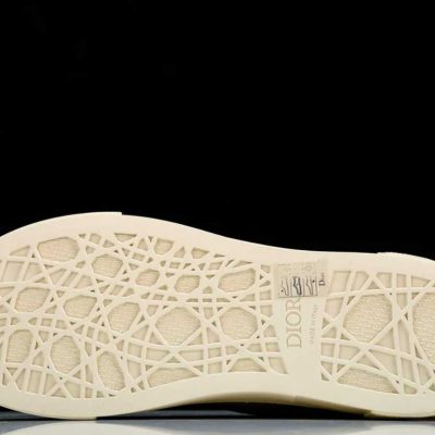 D1or B33 Brown Cream Oblique 4.jpg