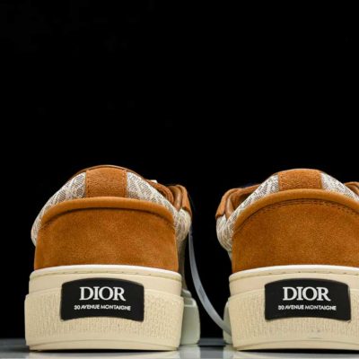 D1or B33 Brown Cream Oblique 5.jpg