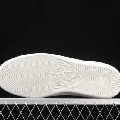 GuCCi Ace Embroidered Love 4.jpg