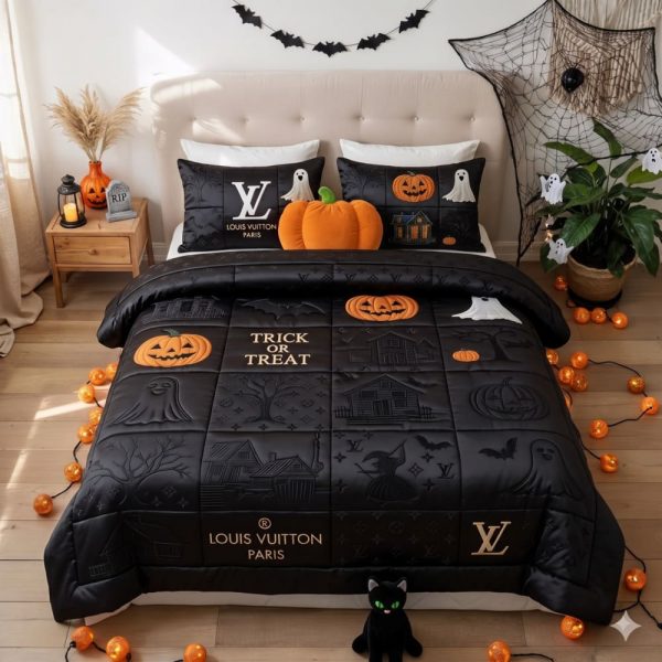 Louis Vuitton Halloween Luxury Bedding Set V05