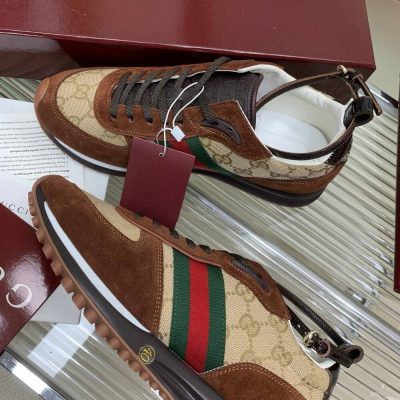 Re Motion sneaker 2.jpg