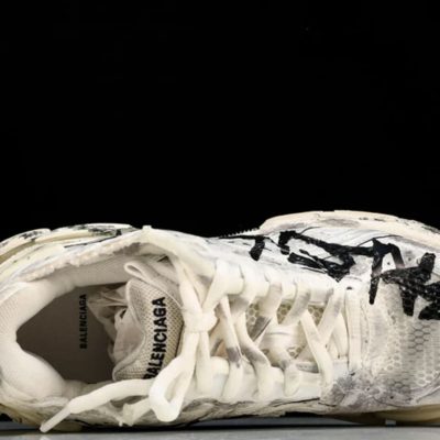 Runner White Graffiti 3.jpg