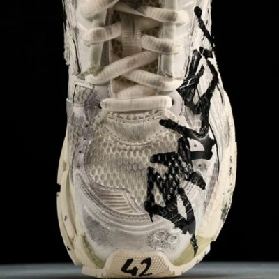 Runner White Graffiti 4.jpg