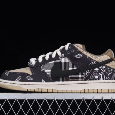 SB Dunk Low Travis Scott