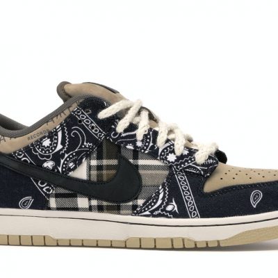 SB Dunk Low Travis Scott