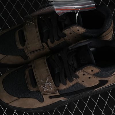 Travis Scott Jordan Jumpman Jack Mocha 5.jpg