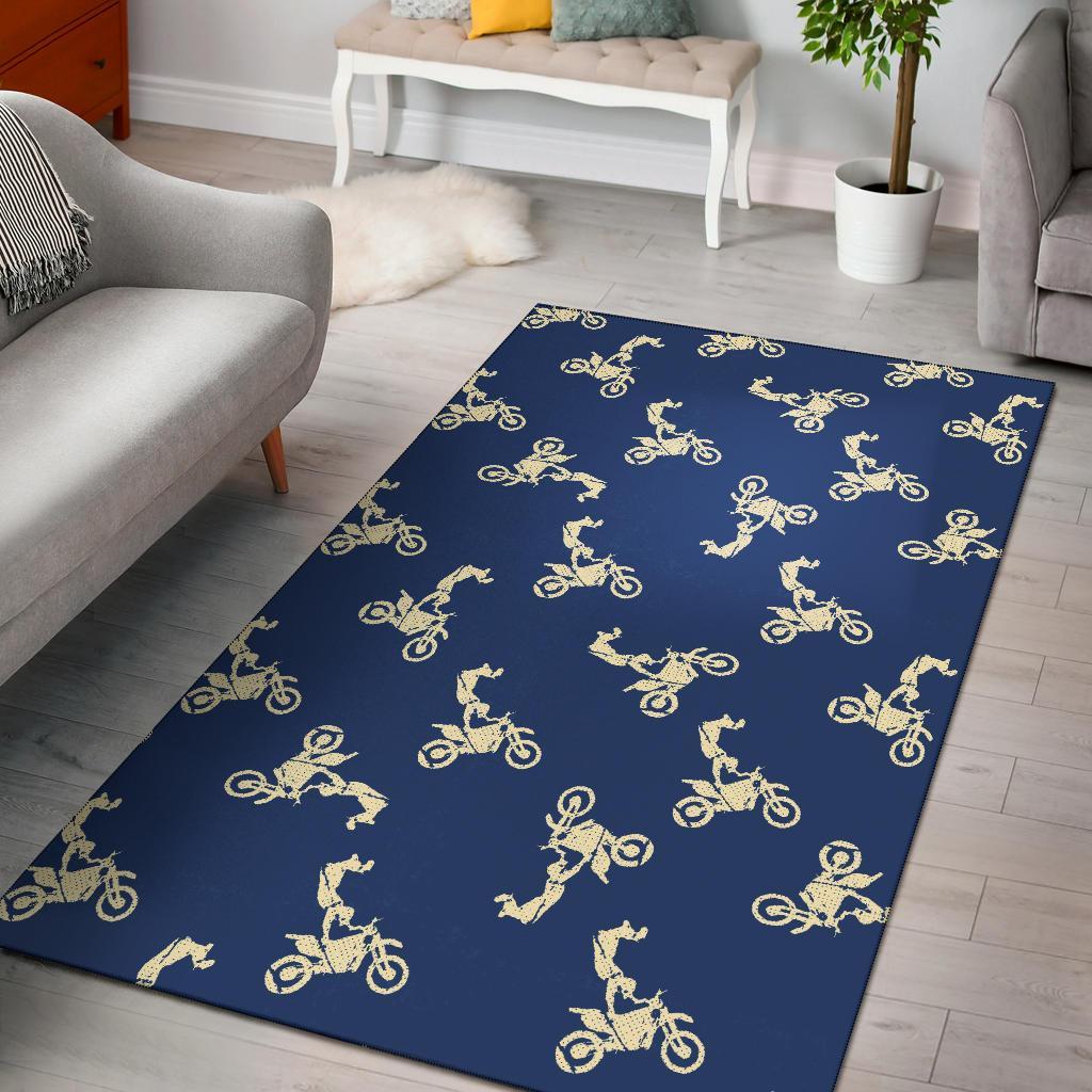 Deschea Jungle Palm Leaf Area Rug